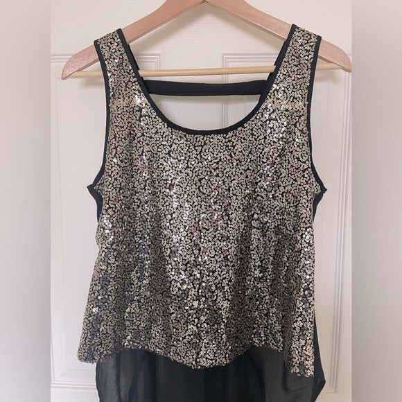 A’gaci Gold Sequin Sheer Black Sleeveless Drop Tail Blouse - Picture 2 of 7